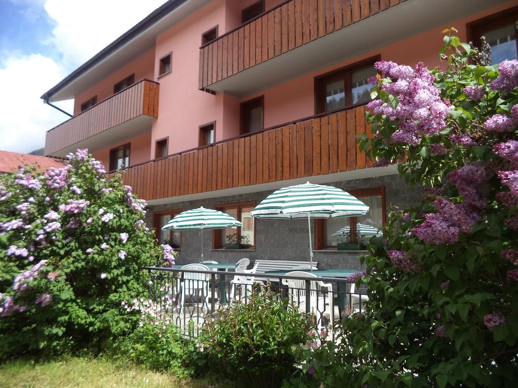 Residence Ables Valfurva Buitenkant foto
